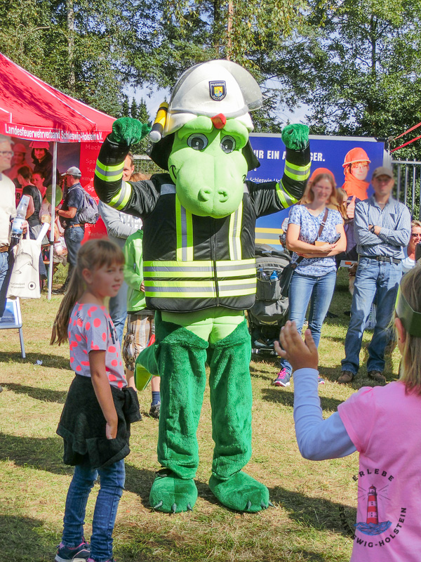 Feuerwehrmaskottchen auf der Norla